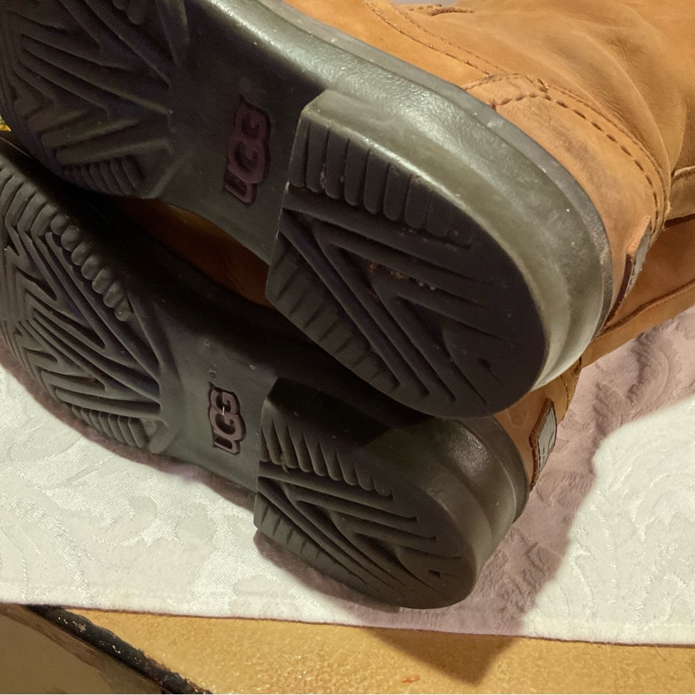 UGG “Elsa” Winter Riding Boot - Picture 5 of 11